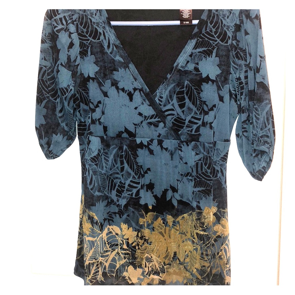 Women’s shirt